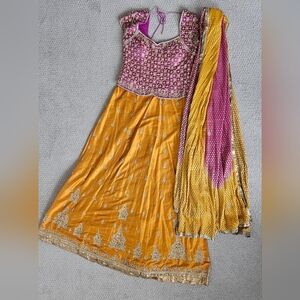 ✨ Stunning Zardozi Lehenga Set – Excellent Condition ✨